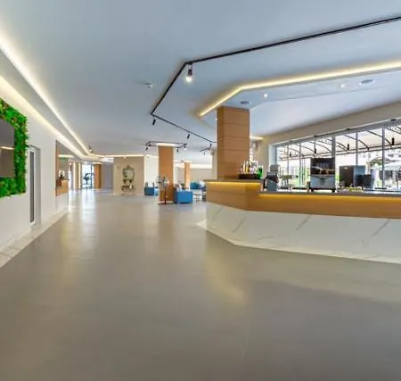 Martinez Hotel 4*