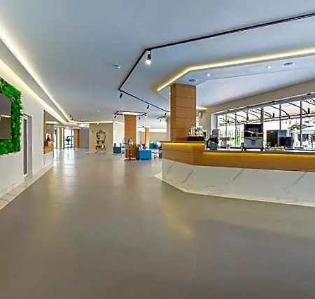 Martinez Hotel 4*
