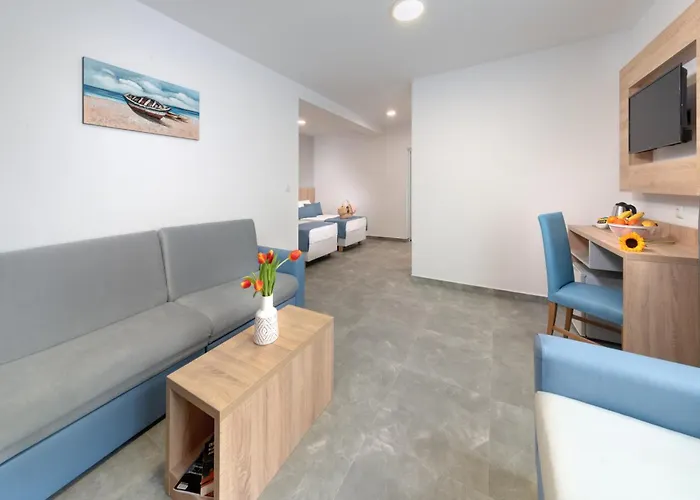 Martinez Отель Созополь